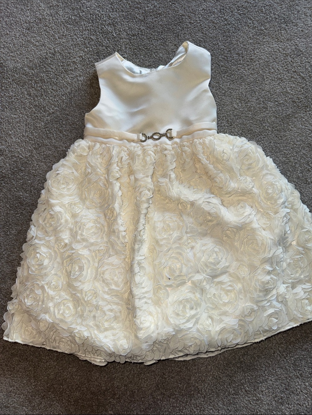 Elegant Ivory Floral Rosette Girls' Dress with Satin Bodice